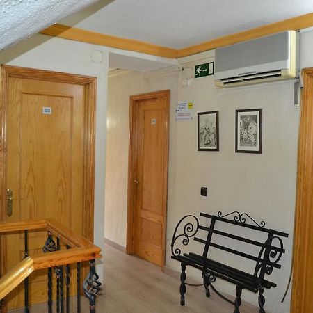 Hostal Don Juan I Alcalá de Henares Exteriér fotografie
