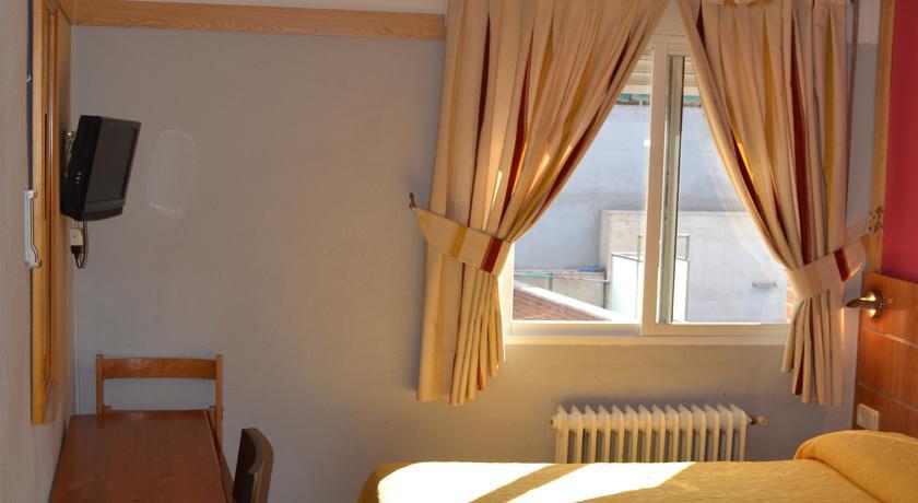 Hostal Don Juan I Alcalá de Henares Pokoj fotografie