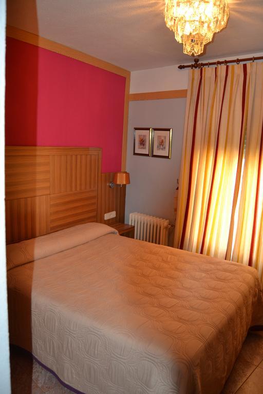 Hostal Don Juan I Alcalá de Henares Pokoj fotografie