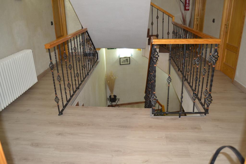 Hostal Don Juan I Alcalá de Henares Exteriér fotografie